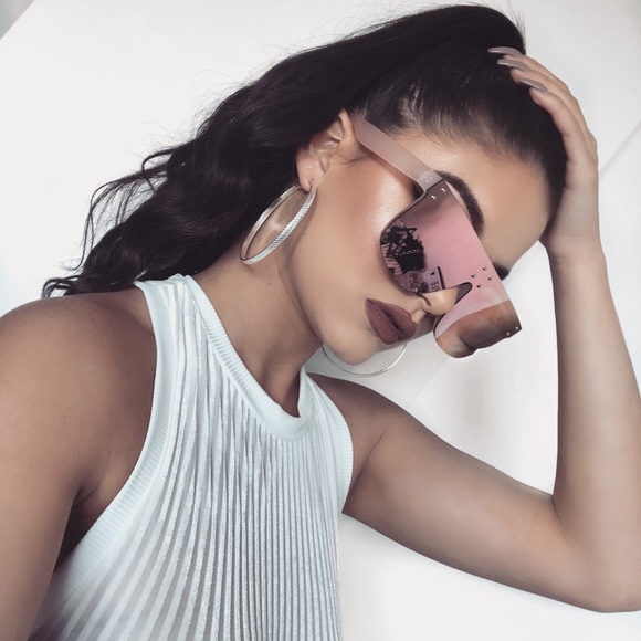 Mirror Lens Oversized Flat Top Sunglasses - Picture 2 of 5